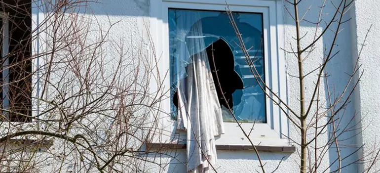 Storm Window Installation Contractors in Marco Island, FL
